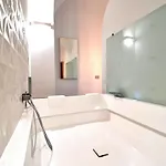 Comfy 2 Bedrooms Near The * أمالفي
