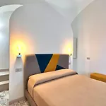 Comfy 2 Bedrooms Near The * أمالفي