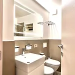 Comfy 2 Bedrooms Near The شقة أمالفي