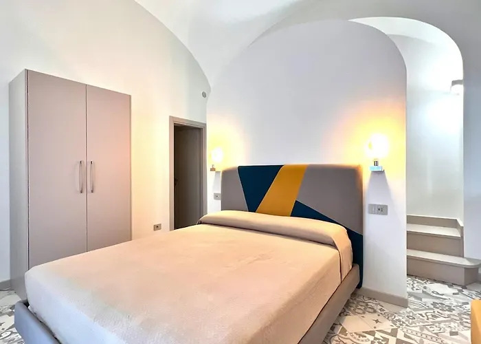 アパート Comfy 2 Bedrooms Near The アマルフィ