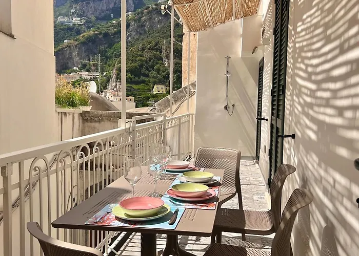Comfy 2 Bedrooms Near The Amalfi