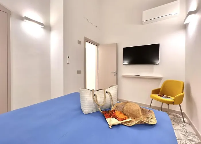 Comfy 2 Bedrooms Near The Lejlighed