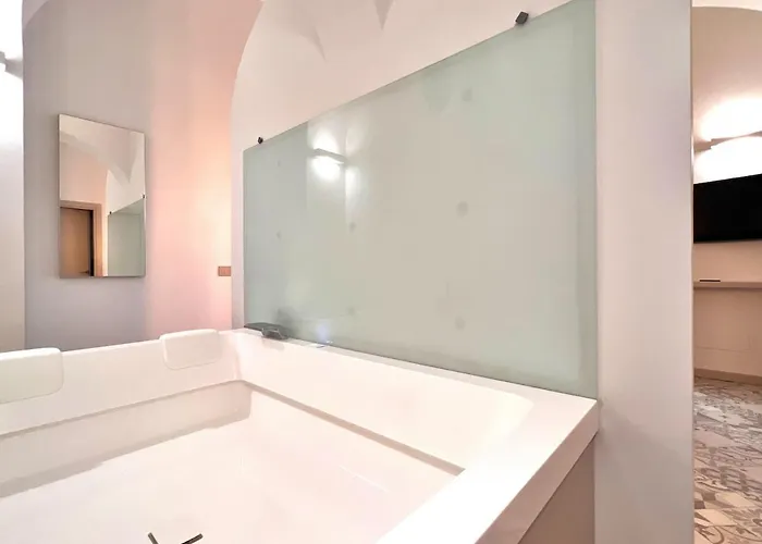 Comfy 2 Bedrooms Near The Lejlighed *