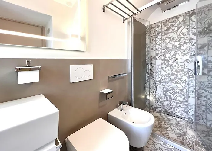 Comfy 2 Bedrooms Near The Lejlighed