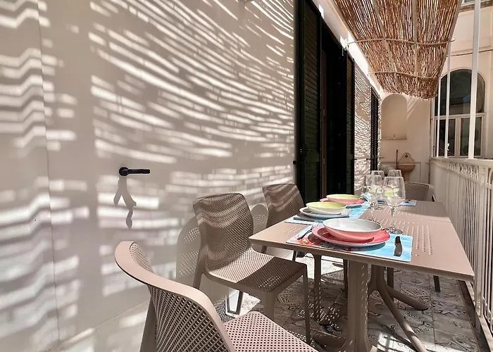 Lejlighed Comfy 2 Bedrooms Near The